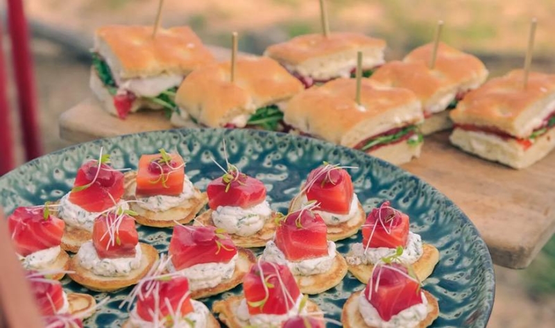 Repas de groupe - La Source - Porto Vecchio restaurant plage - les meilleurs restaurant de ZONZA